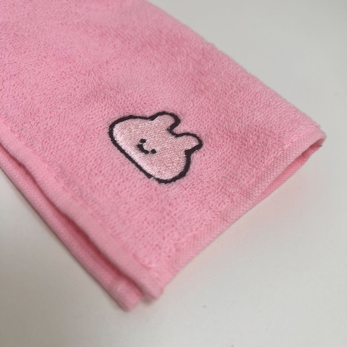 【あさみみちゃん】おかお刺繍ハンカチ(ASAMIMI BASIC 2023 September)【11月中旬発送】