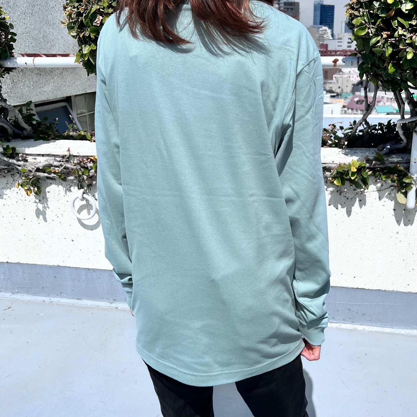 【困りザウルス】幸せのクローバー🍀刺繍長袖Tシャツ【5月中旬発送】