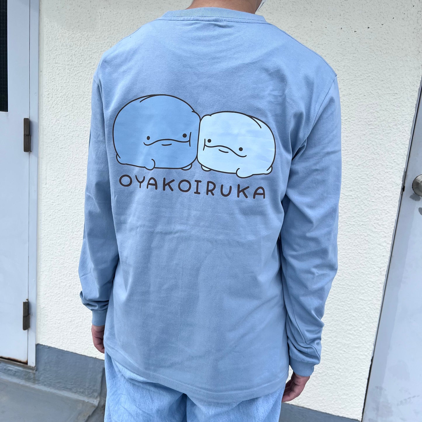 【親子イルカ】バックプリント長袖Tシャツ【5月中旬発送】