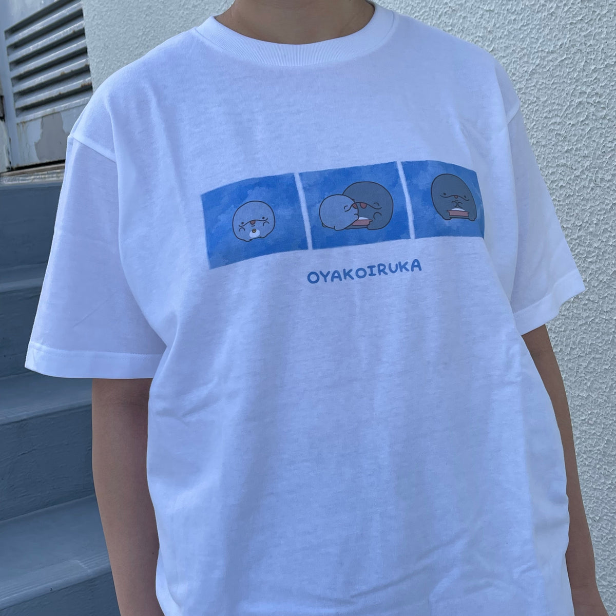 【親子イルカ】Tシャツ(仲良し)【5月中旬発送】