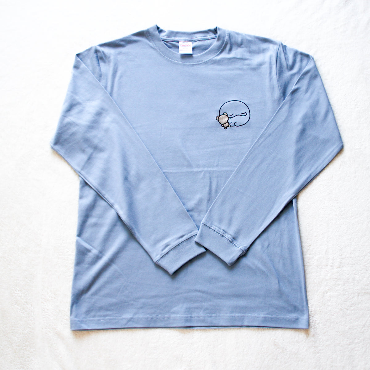 【親子イルカ】ぎゅーっと♡刺繍長袖Tシャツ【11月中旬発送】