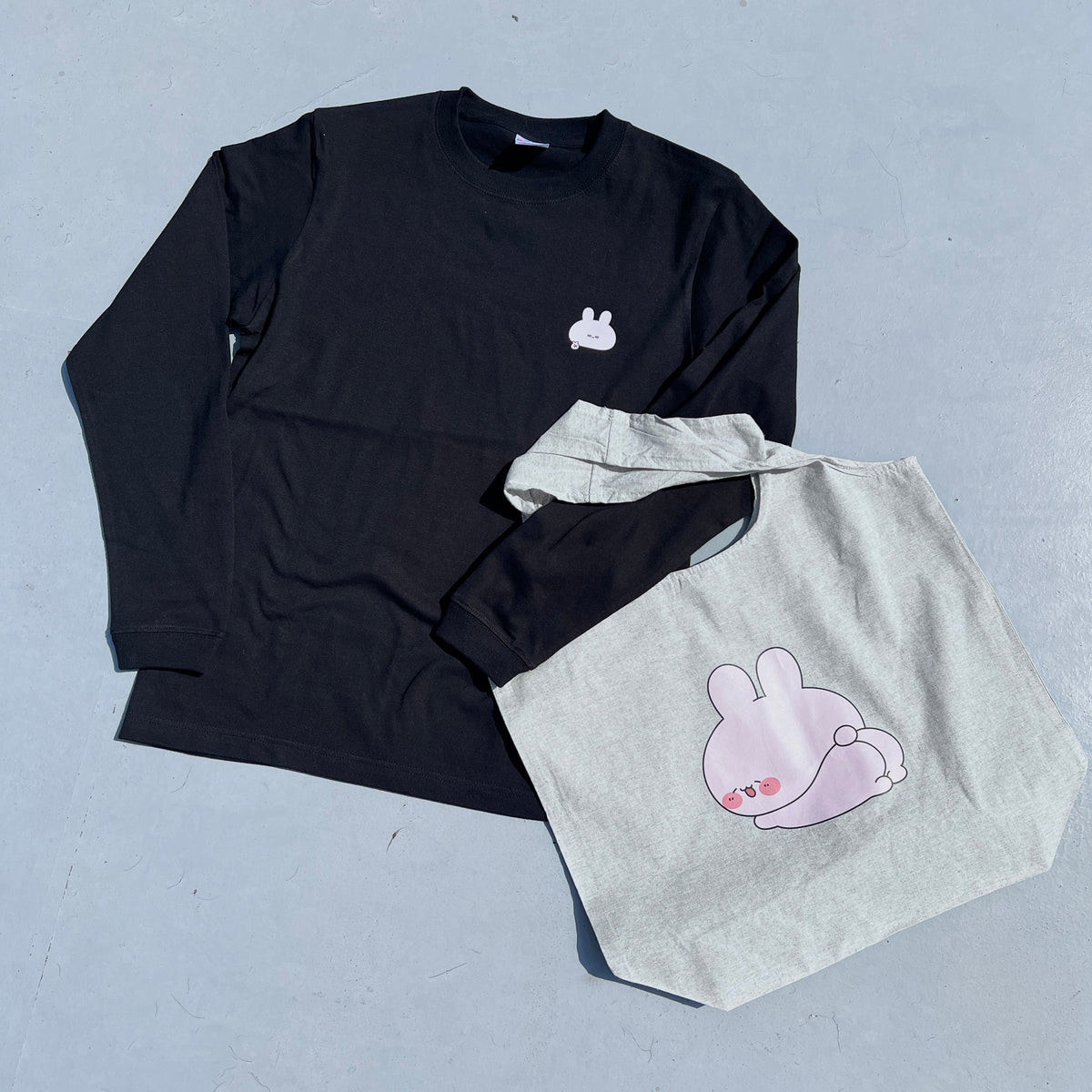 【あさみみちゃん】ワンポイント半目プリント長袖Tシャツ