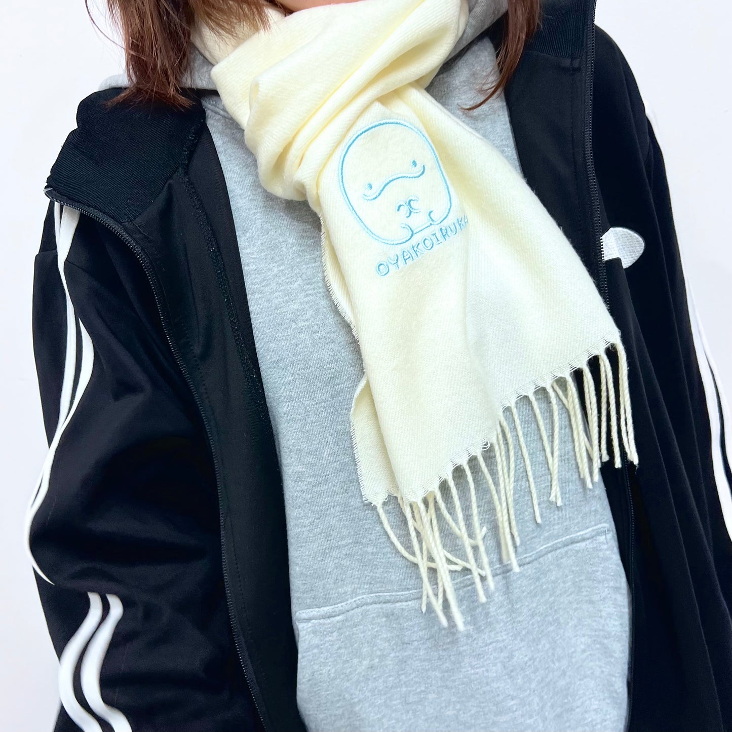 【親子イルカ】寒い日もぬくぬく✨刺繍マフラー【12月中旬発送】