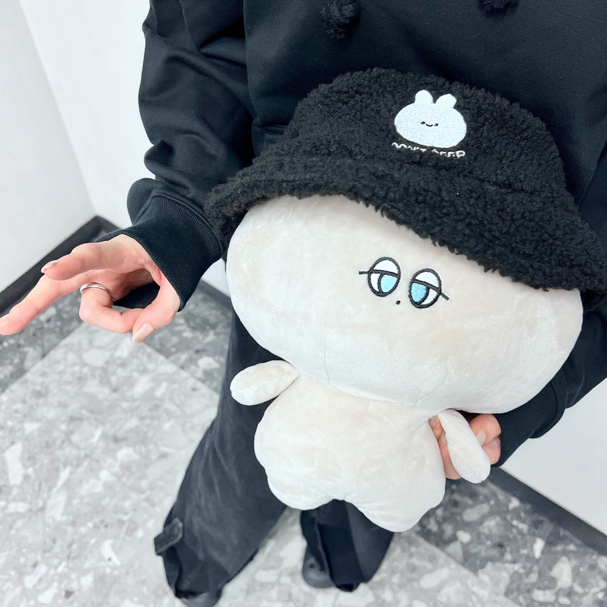 【あさみみちゃん】ふわもこ刺繍ボアバケットハット