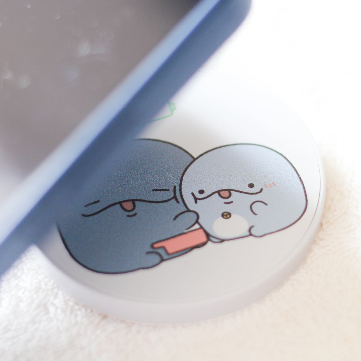 【親子イルカ】ピタッとくっついて充電♪MagSafeワイヤレス充電器【2月中旬発送】