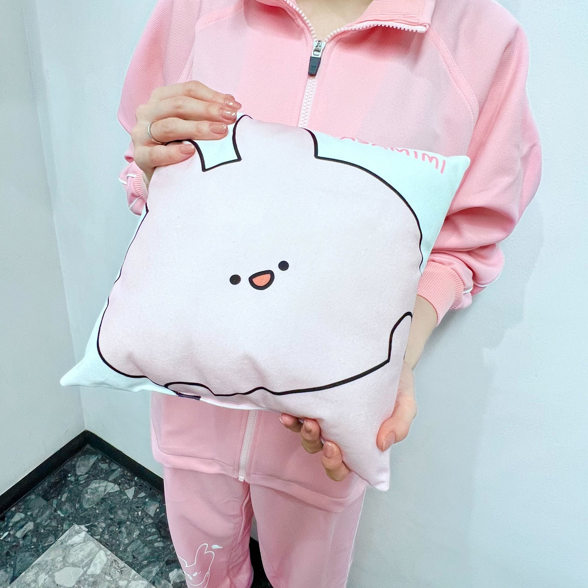 【あさみみちゃん】ミニクッション(30cm)【6月中旬発送】(ASAMIMI BASIC 2024 APRIL)