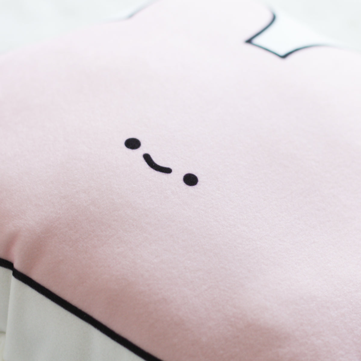 【あさみみちゃん】おかおダイカットクッション【4月中旬発送】