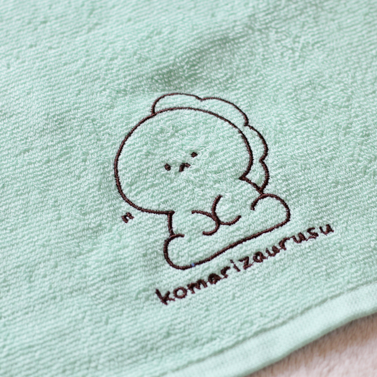 【困りザウルス】ワンポイント刺繍のフェイスタオル【5月中旬発送】