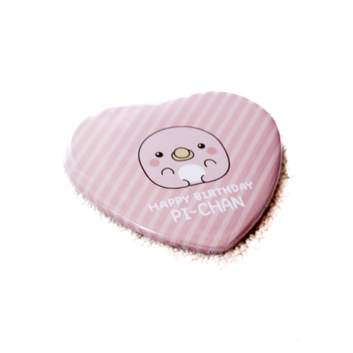 【親子イルカ】ピーちゃんハート缶バッジ【9月下旬発送】