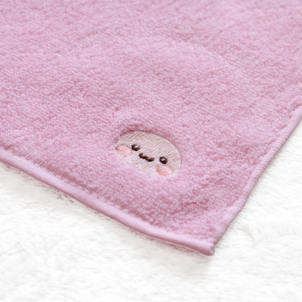 【親子イルカ】刺繍ハンカチ【10月下旬発送】
