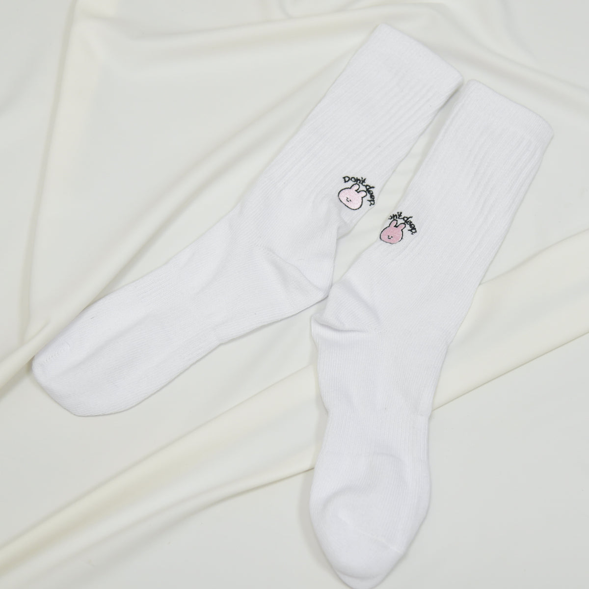 【あさみみちゃん】刺繍ソックス(don't deep)【10月中旬発送】