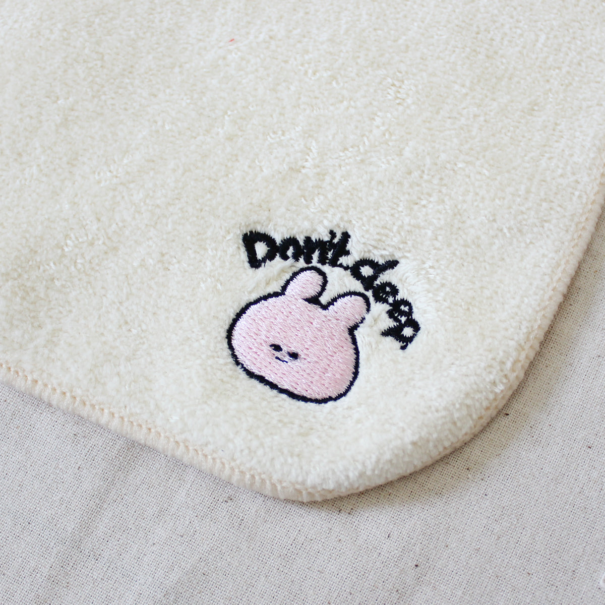 【あさみみちゃん】刺繍ハンカチタオル(Don't deep)【受注生産】