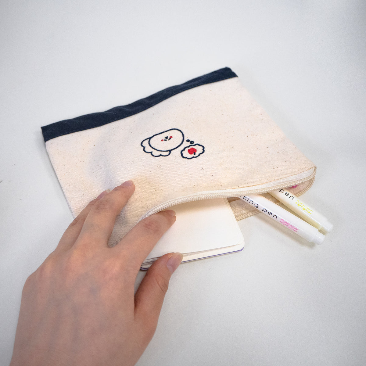【麻煩的蜥蜴】刺繡袋