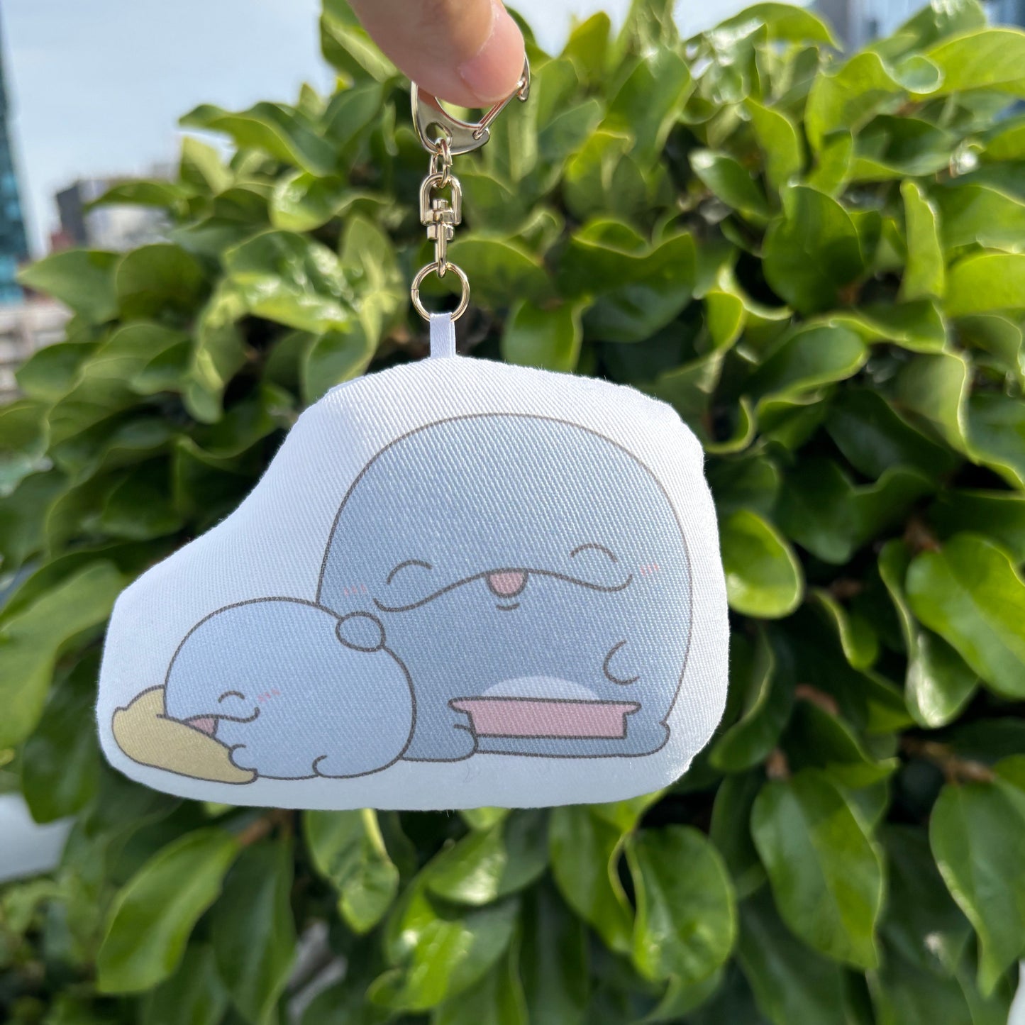 [OYAKOIRUKA]靠墊鑰匙圈。