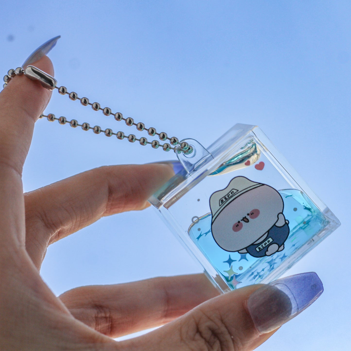 [ASAMIMICHAN] Schwimmende Asamimi's Flüssigflasche Schlüsselanhänger [Versand Mitte Juni]