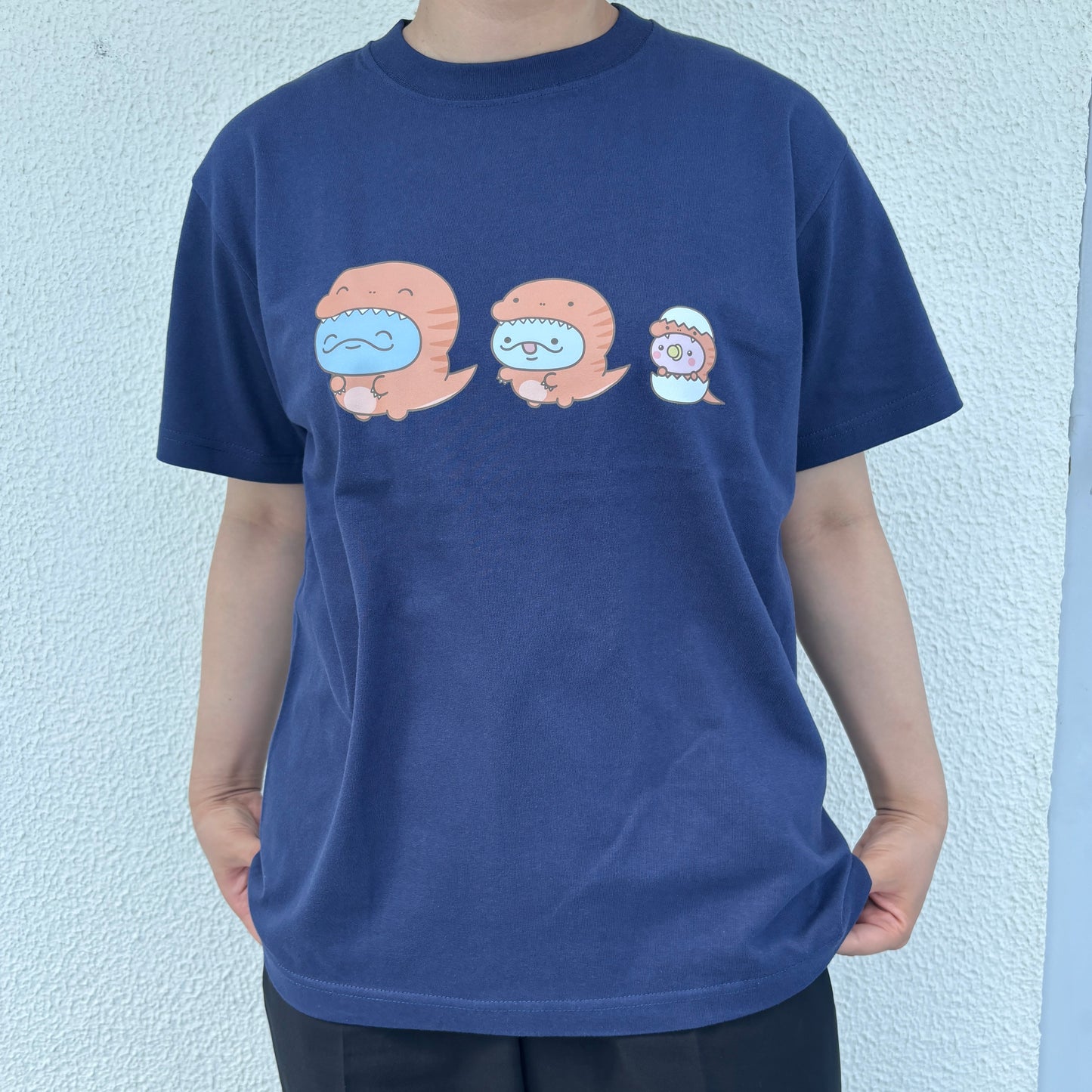 【親子イルカ】恐竜プリントTシャツ（ブロマイド付き）【10月中旬発送】