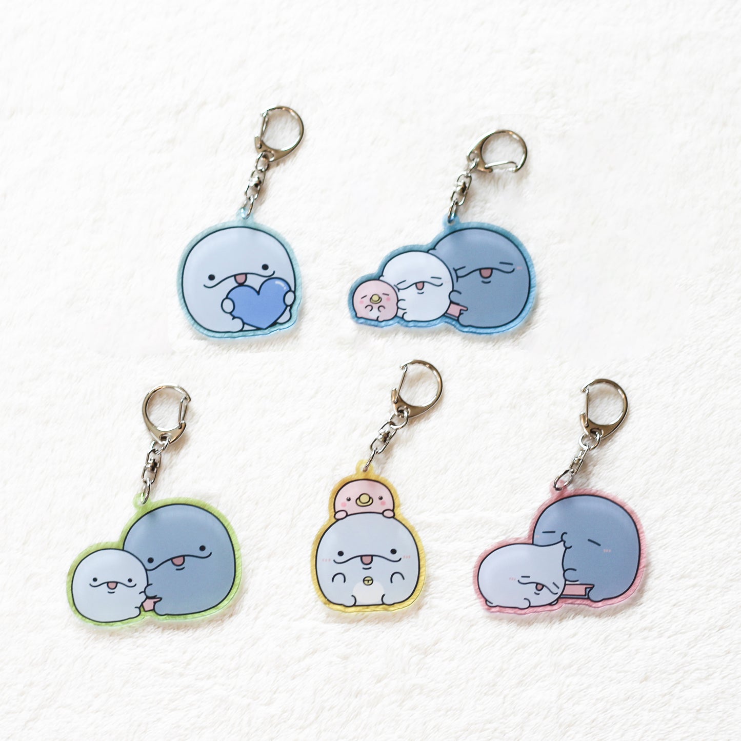 [親子海豚] 隨機透明色彩壓克力鑰匙圈(共6款)[7月中旬出貨]