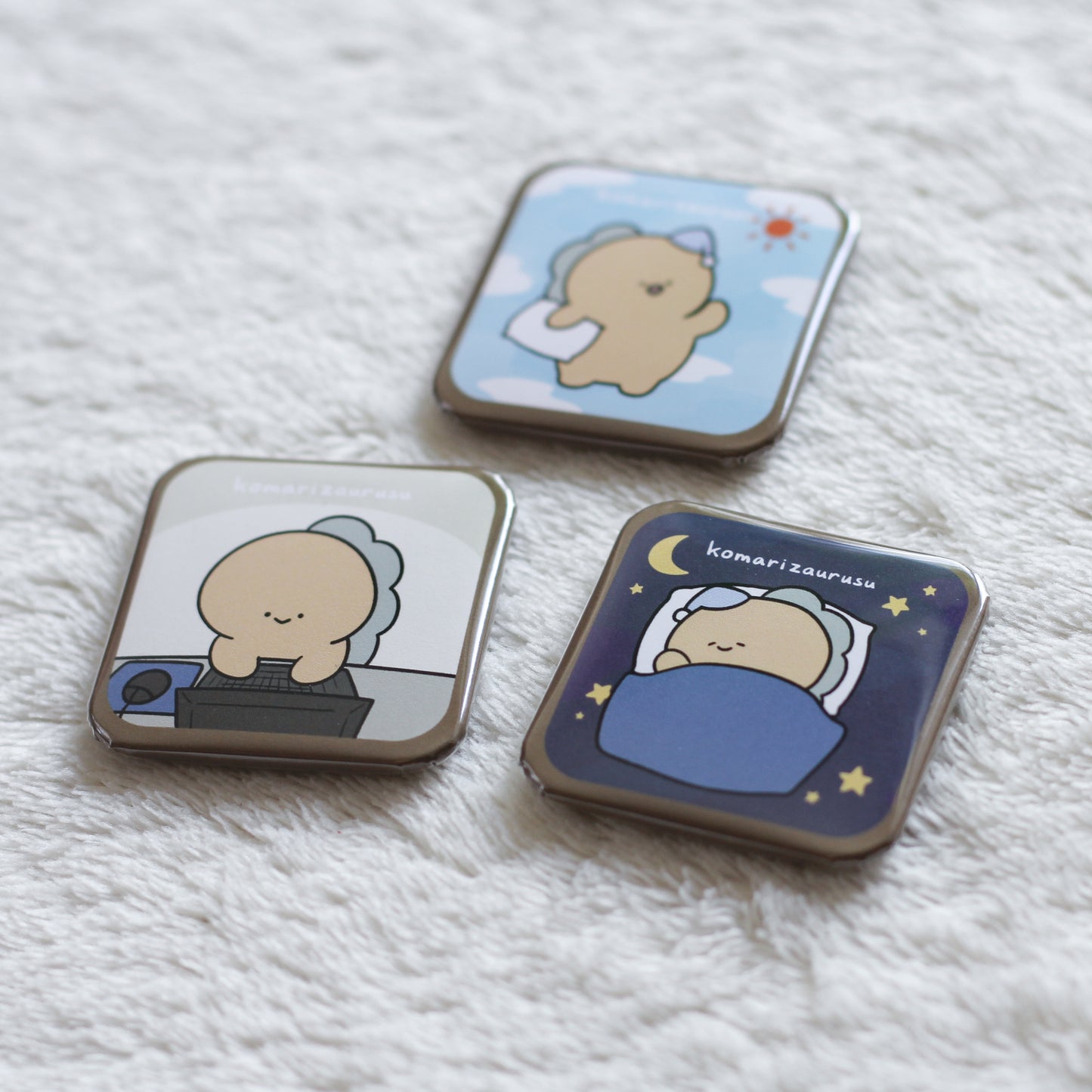 [Troublesome Zaurus] My One Day Square Tin Badge (Set di 3) [Spedito a fine settembre]