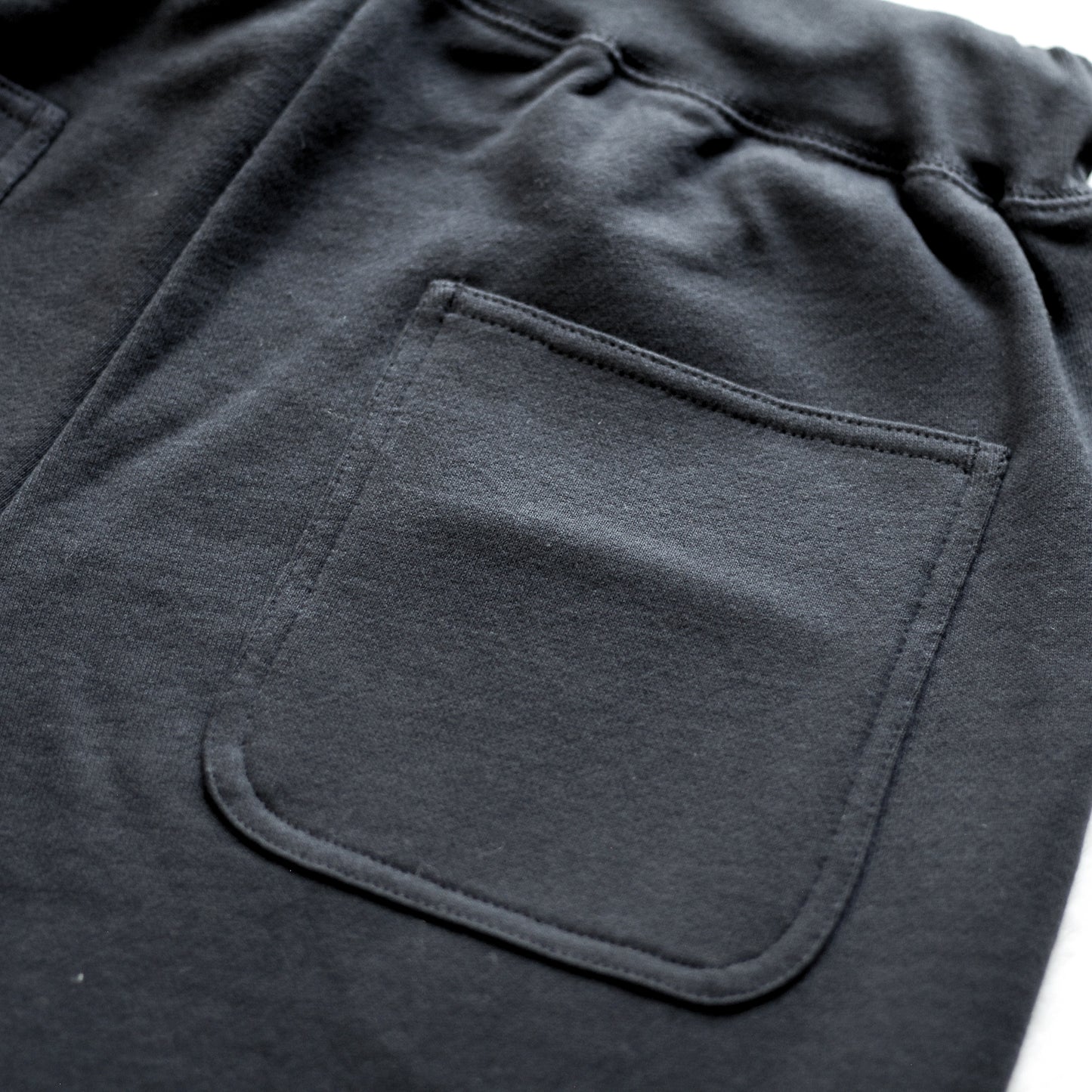 [OYAKOIRUKA ] Hug♡Embroidered sweatpants [Shipping in mid-November]