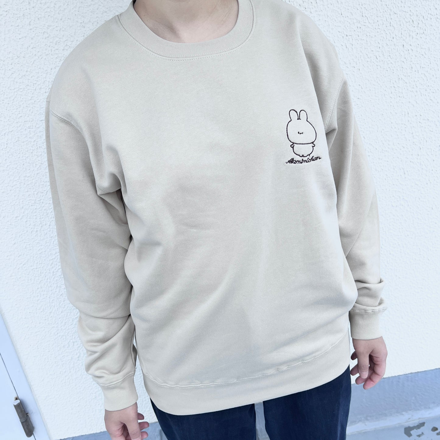 [ASAMIMICHAN] Sweat-shirt avec broderie discrète