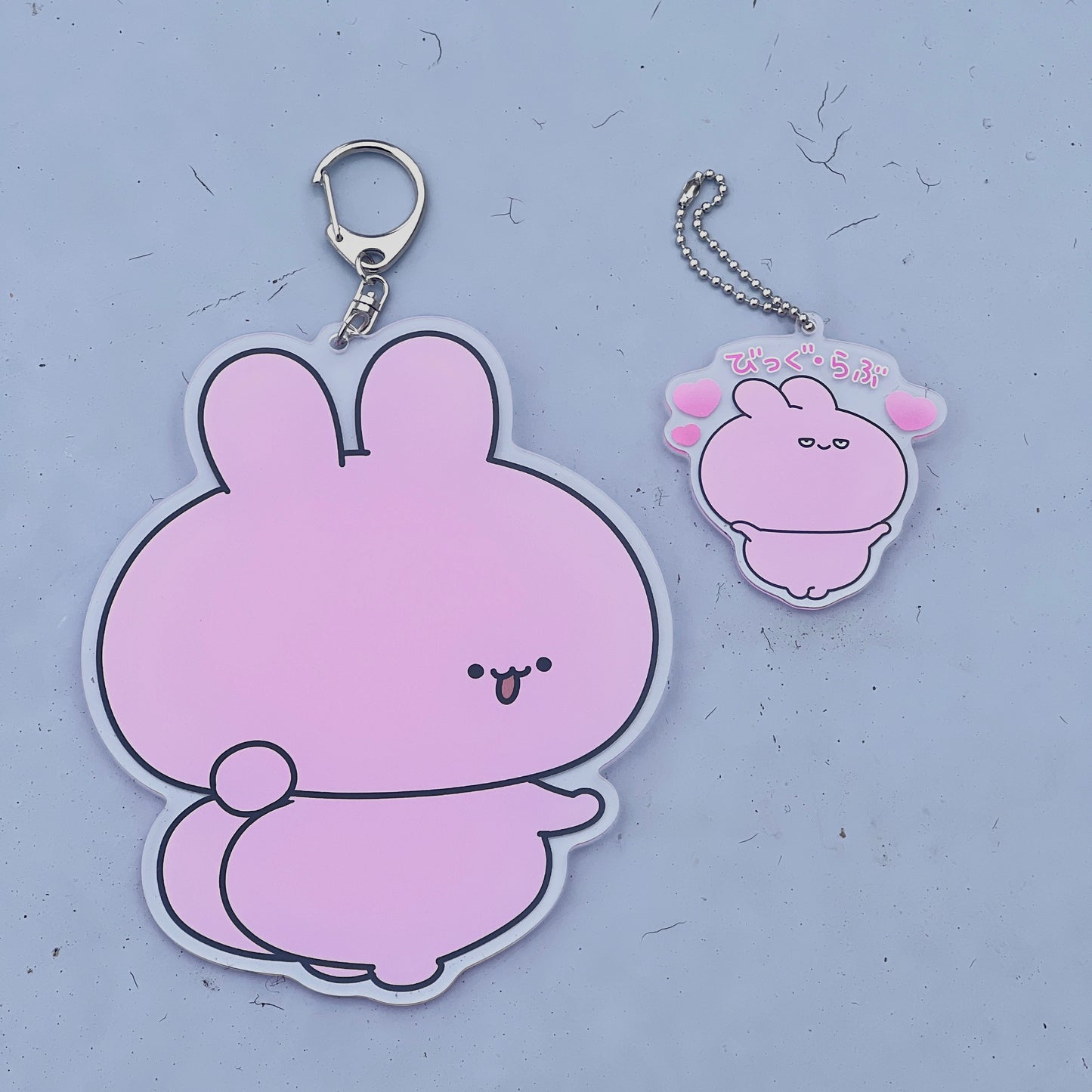 [ASAMIMICHAN] Portachiavi in acrilico random che trasmette amore con gli occhi socchiusi con segreto ♪ (3 tipi in totale) [Spedizione a metà febbraio]