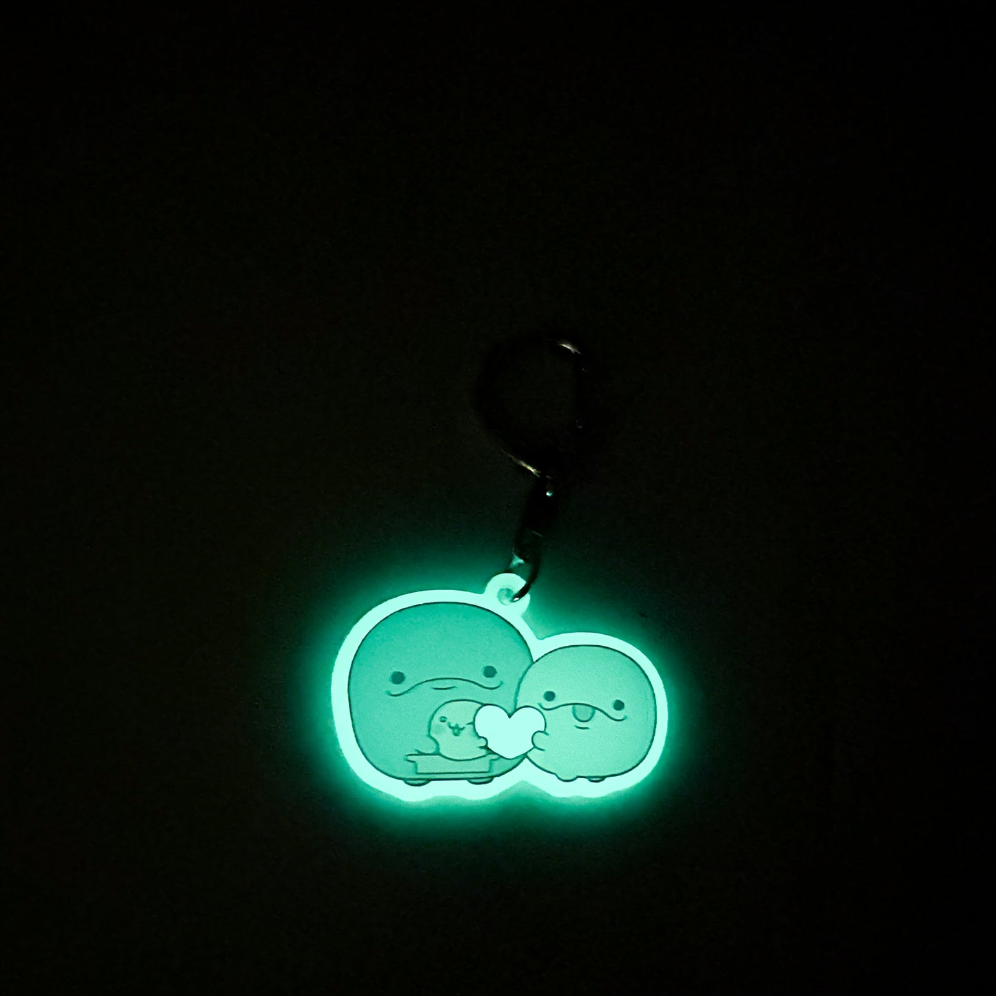 【親子イルカ】蓄光アクキー【3月中旬発送】