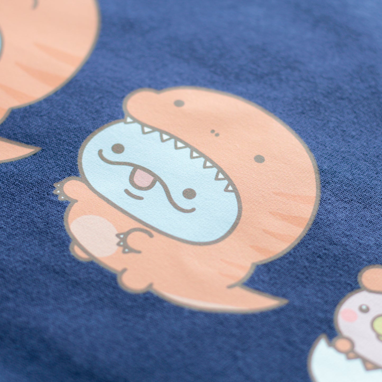 【親子イルカ】恐竜プリントTシャツ（ブロマイド付き）【10月中旬発送】