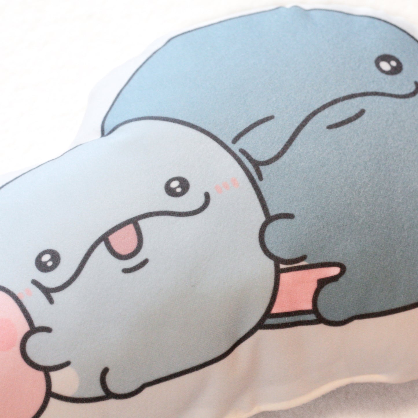 [OYAKOIRUKA] Die-cut Cushion [Shipping in mid-March]