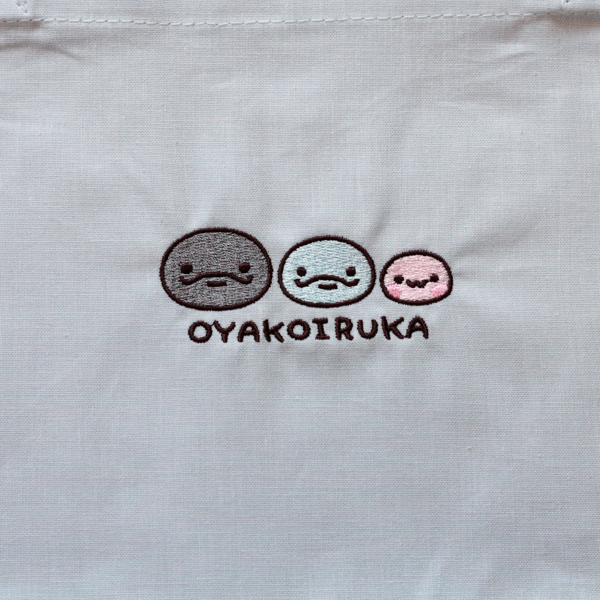 [OYAKOIRUKA] Embroidered Tote Bag [Shipping in late-September]