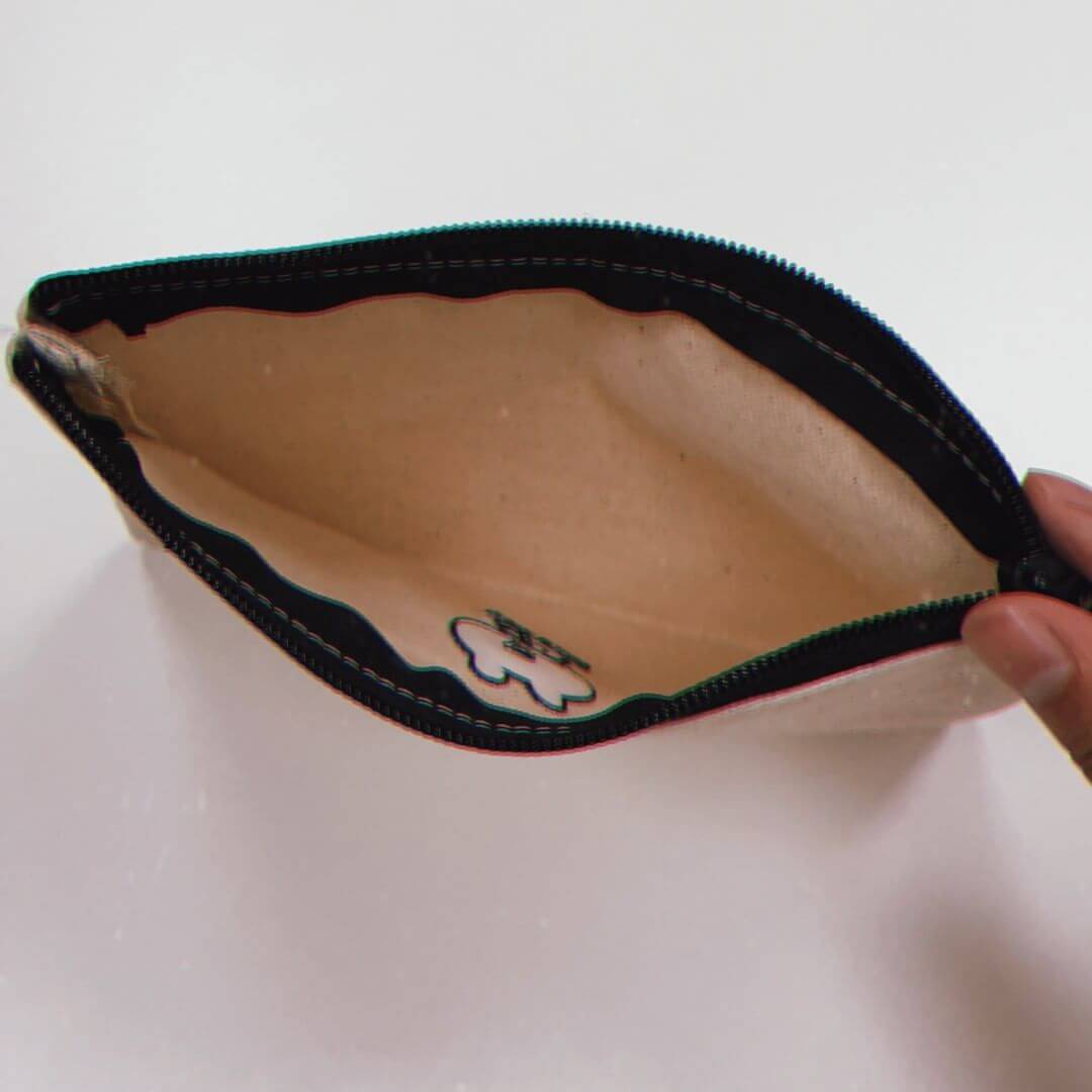 【あさみみちゃん】刺繍ポーチ