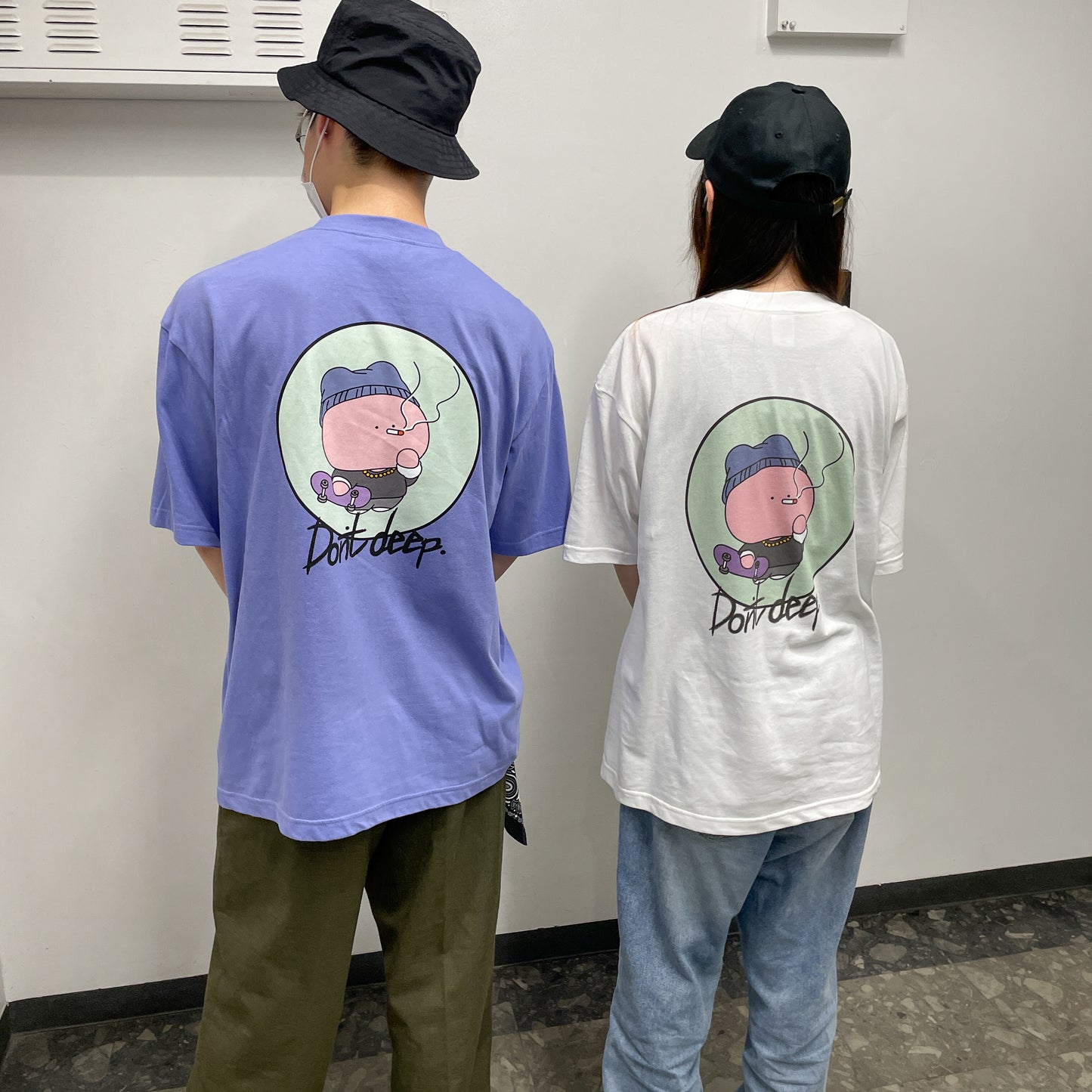 [Asamimi-chan] Kurzarm-T-Shirt (Smoking Asamimi)