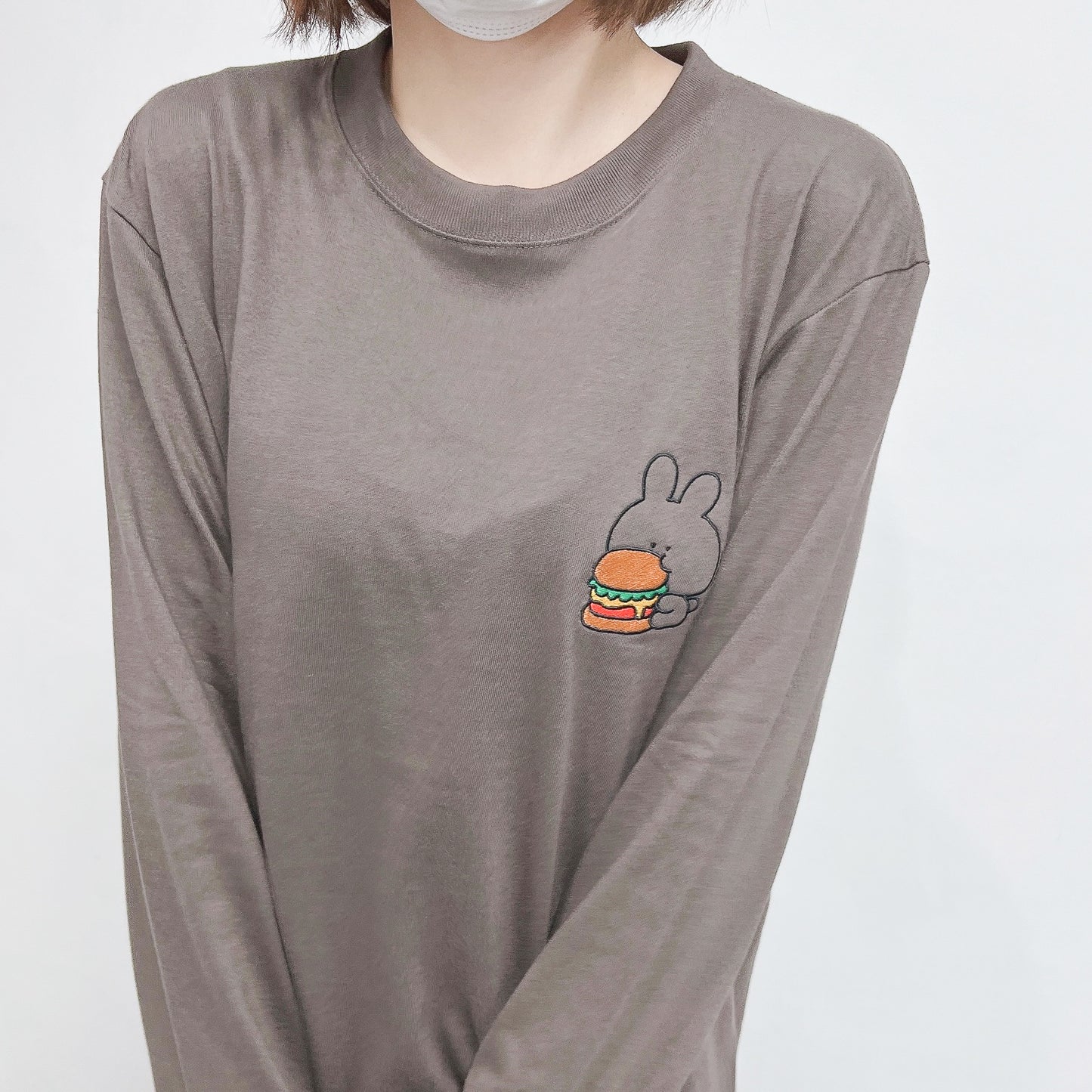 [Asamimi-chan] T-shirt ricamata a maniche lunghe (hamburger) [Spedito a metà agosto]