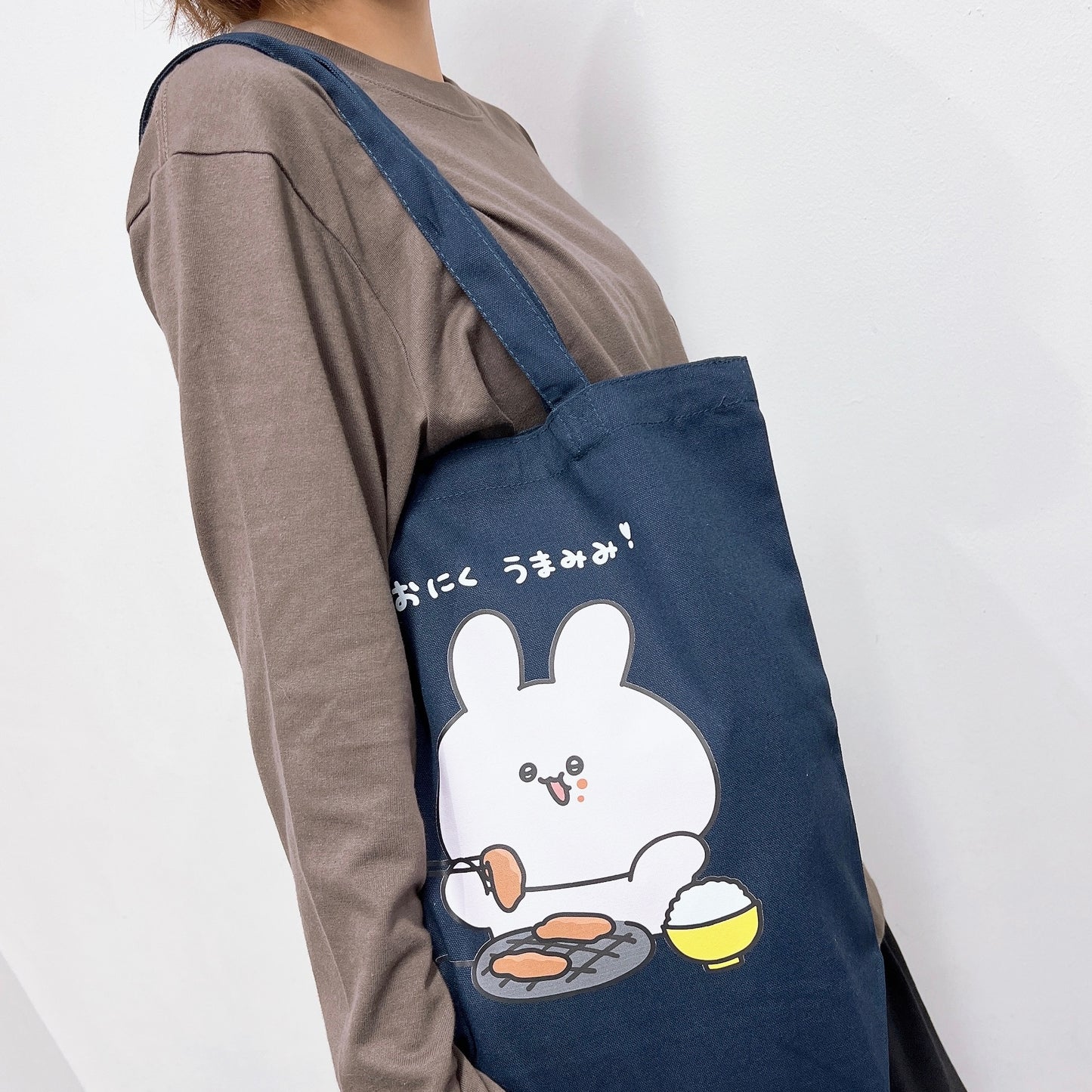 【あさみみちゃん】長袖刺繍Tシャツ（ハンバーガー）【8月中旬発送】